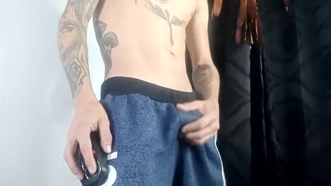 Snapshot of sem_alas chatting on 01/26/25, 04:51 sem_alas online show from 01/26/25, 04:51