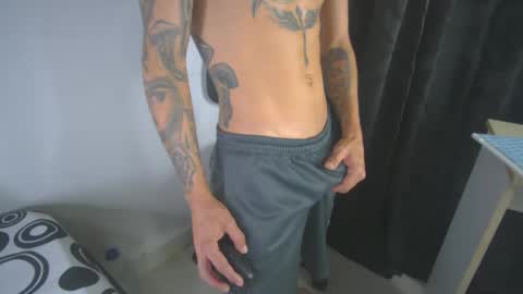 Snapshot of sem_alas chatting on 02/13/25, 01:50 sem_alas online show from 02/13/25, 01:50