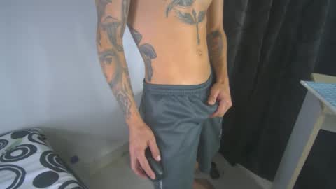 Snapshot of sem_alas chatting on 02/15/25, 02:04 sem_alas online show from 02/15/25, 02:04