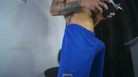 Snapshot of sem_alas chatting on 10/10/25, 03:27 sem_alas online show from 10/10/25, 03:27