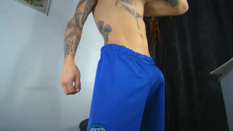 Snapshot of sem_alas chatting on 10/19/25, 09:04 sem_alas online show from 10/19/25, 09:04