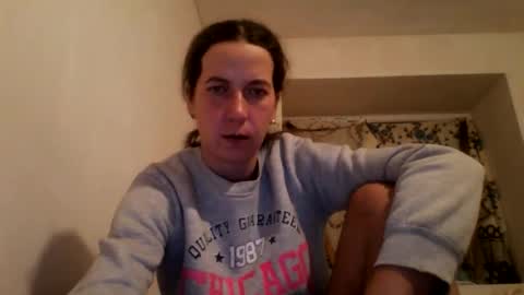 sendiarayl online show from 12/22/25, 06:38