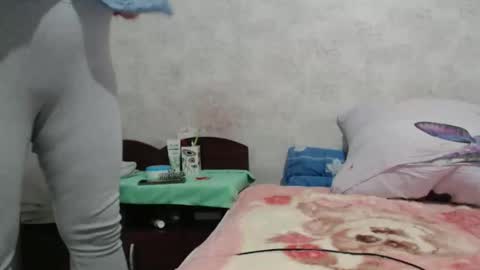 Snapshot of seniorita333 chatting on 11/24/25, 08:58 Lenna online show from 11/24/25, 08:58