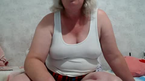 Lenna online show from 07/18/26, 10:52