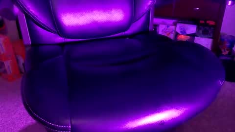 Snapshot of senorgrower chatting on 11/04/25, 06:12 Mr. Watch Me Grow online show from 11/04/25, 06:12