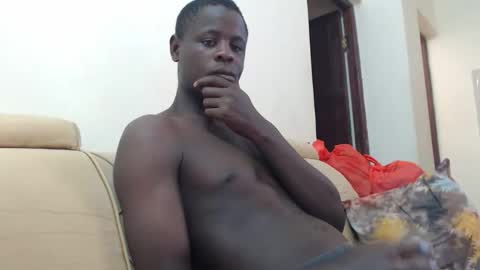 Snapshot of sensation_2 chatting on 01/10/26, 12:40 Charles online show from 01/10/26, 12:40