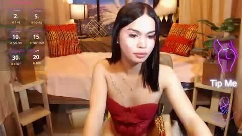 Snapshot of sensationaldiva chatting on 06/19/26, 05:28 sensationaldiva online show from 06/19/26, 05:28