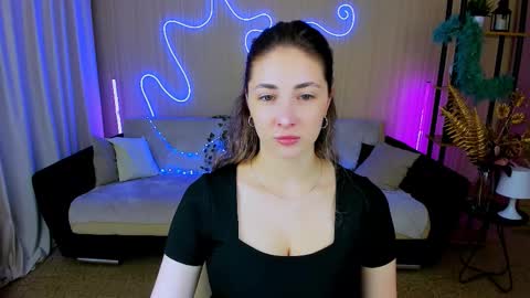 sensitiveheartt online show from 09/28/25, 07:19