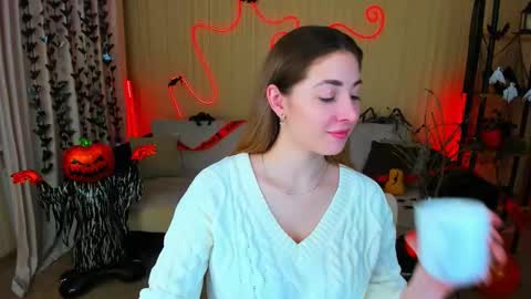 sensitiveheartt online show from 10/28/25, 07:27