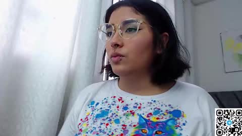 Snapshot of sensual_flame chatting on 12/21/24, 10:40 Camille and sophie online show from 12/21/24, 10:40