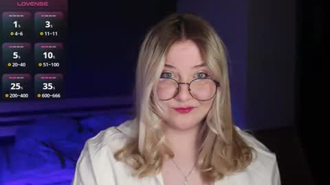 Ilona online show from 04/19/26, 11:51