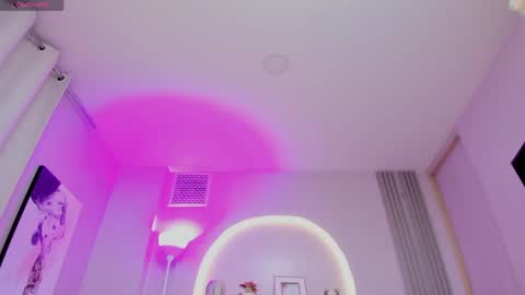 sensual_shanel online show from 04/12/26, 02:49