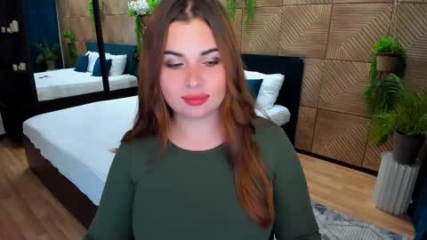 Snapshot of sensualcharisma chatting on 09/17/25, 02:13 Becca online show from 09/17/25, 02:13