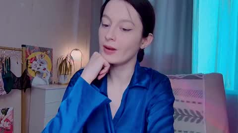 Snapshot of sensuallucy233 chatting on 05/21/26, 09:27 sensuallucy233 online show from 05/21/26, 09:27