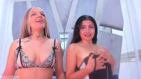 Daniela y Estefany online show from 02/15/26, 11:12