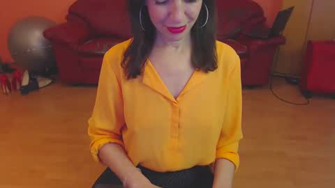 Snapshot of sensualmyra chatting on 12/31/24, 10:04 sensualmyra online show from 12/31/24, 10:04