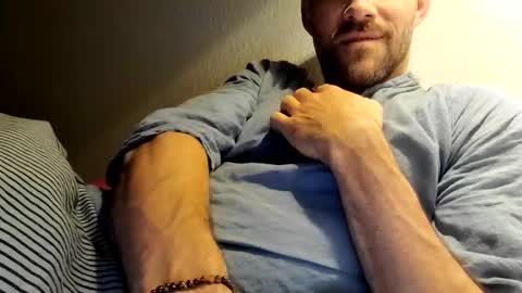 Snapshot of sensuasculine chatting on 11/10/25, 11:26 Matt online show from 11/10/25, 11:26