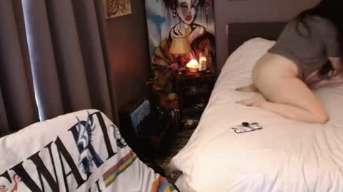 Tara online show from 12/20/25, 02:46