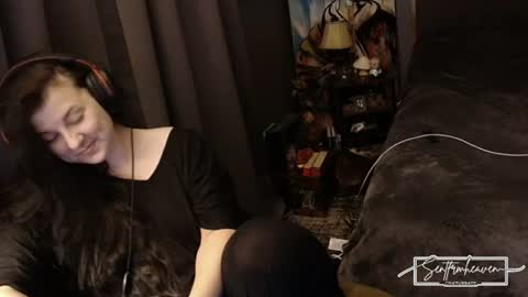 Tara online show from 06/15/26, 11:34