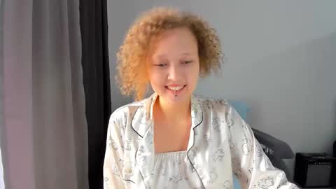 senya_sol online show from 02/19/26, 09:38