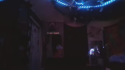 Snapshot of sequoia8888 chatting on 09/12/25, 06:46 sequoia8888 online show from 09/12/25, 06:46