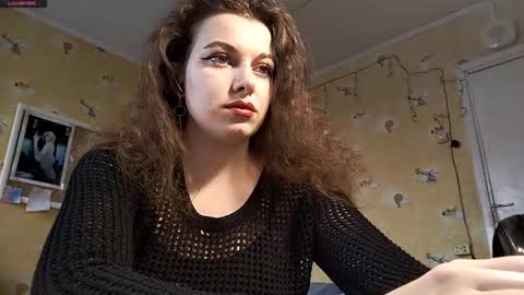 Snapshot of serafinayurick chatting on 02/05/26, 09:14 May online show from 02/05/26, 09:14