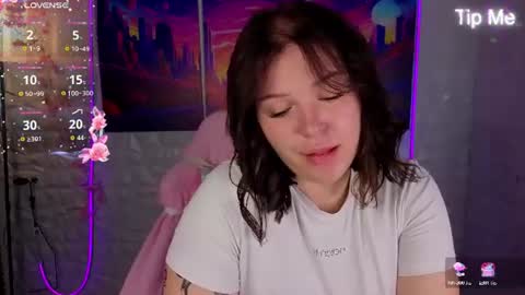 Lisa and Mona online show from 07/20/26, 11:51