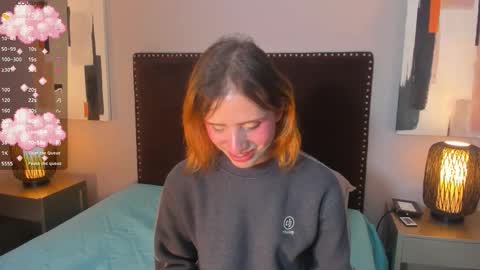 Seraphine star online show from 02/08/26, 10:02