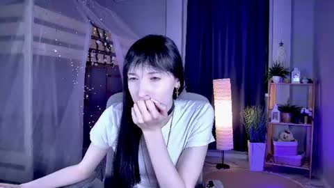 Snapshot of seraphinesparda chatting on 06/16/26, 11:24 Sera online show from 06/16/26, 11:24
