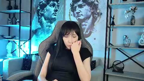 Snapshot of seraphinesparda chatting on 07/24/26, 11:52 Sera online show from 07/24/26, 11:52