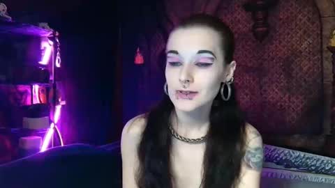 Snapshot of seraphinmunster chatting on 04/23/26, 05:48 Seraphin Munster online show from 04/23/26, 05:48