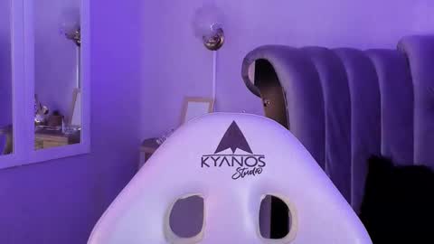 Snapshot of seren_bleck chatting on 09/16/25, 02:45 Seren Follow me online show from 09/16/25, 02:45