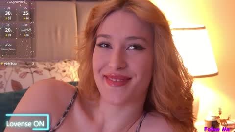 Snapshot of serena_bennet chatting on 01/18/25, 06:10 Serena online show from 01/18/25, 06:10