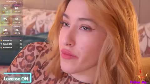 Snapshot of serena_bennet chatting on 02/25/25, 11:44 Serena online show from 02/25/25, 11:44