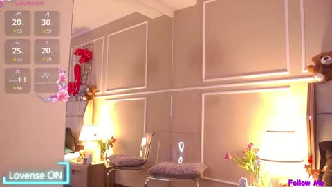 Snapshot of serena_bennet chatting on 03/07/25, 03:08 Serena online show from 03/07/25, 03:08