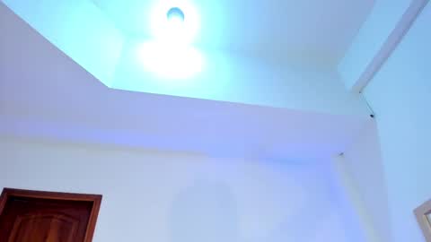 Snapshot of serenaaveline chatting on 09/18/25, 10:01 serenaaveline online show from 09/18/25, 10:01