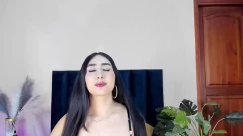 Snapshot of serenaaveline chatting on 11/11/25, 11:38 serenaaveline online show from 11/11/25, 11:38