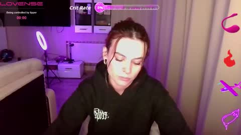 serenamilss online show from 09/30/25, 04:23