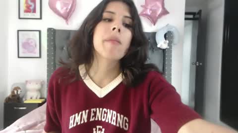 Snapshot of serenaroussee chatting on 03/05/25, 07:17 sararoussee online show from 03/05/25, 07:17