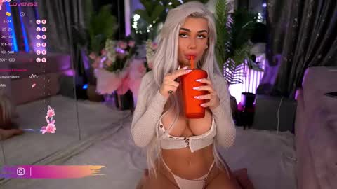 Serene Sophiex online show from 03/02/25, 09:01