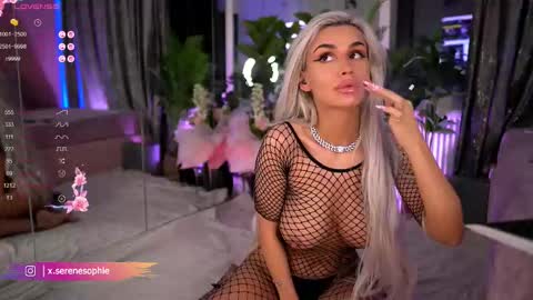 Serene Sophiex online show from 03/04/25, 09:00