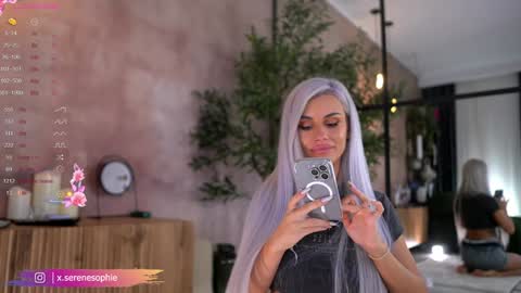 Serene Sophiex online show from 09/19/25, 08:42