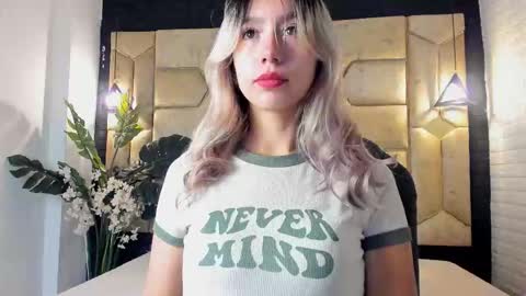 Serene online show from 03/05/26, 12:45