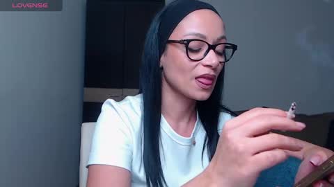 SereneSophi online show from 03/24/26, 09:03