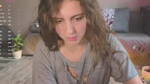 Snapshot of sereta_fin chatting on 09/22/25, 11:45 Hey Guys and Girls non-binary personalities  Im Sereta online show from 09/22/25, 11:45