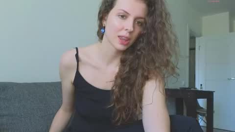 Snapshot of sereta_fin chatting on 05/23/26, 11:25 Hey Guys and Girls non-binary personalities Im Sereta online show from 05/23/26, 11:25