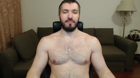 Snapshot of sergiotitan3271 chatting on 12/21/24, 06:12 Serg Superior online show from 12/21/24, 06:12