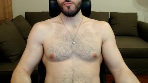 Snapshot of sergiotitan3271 chatting on 05/19/26, 01:56 Serg Superior online show from 05/19/26, 01:56