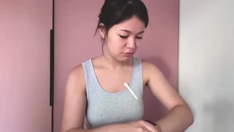 Snapshot of serinafaw chatting on 07/20/26, 08:17 Mira online show from 07/20/26, 08:17