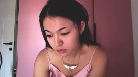Snapshot of serinafaw chatting on 07/26/26, 07:59 Mira online show from 07/26/26, 07:59